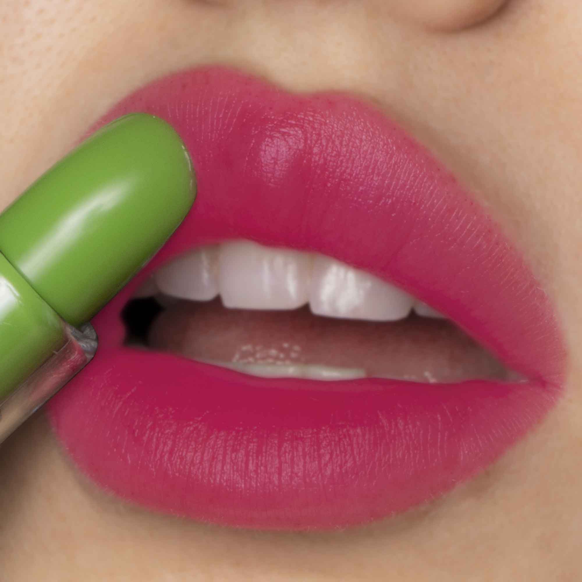 Lips_Green