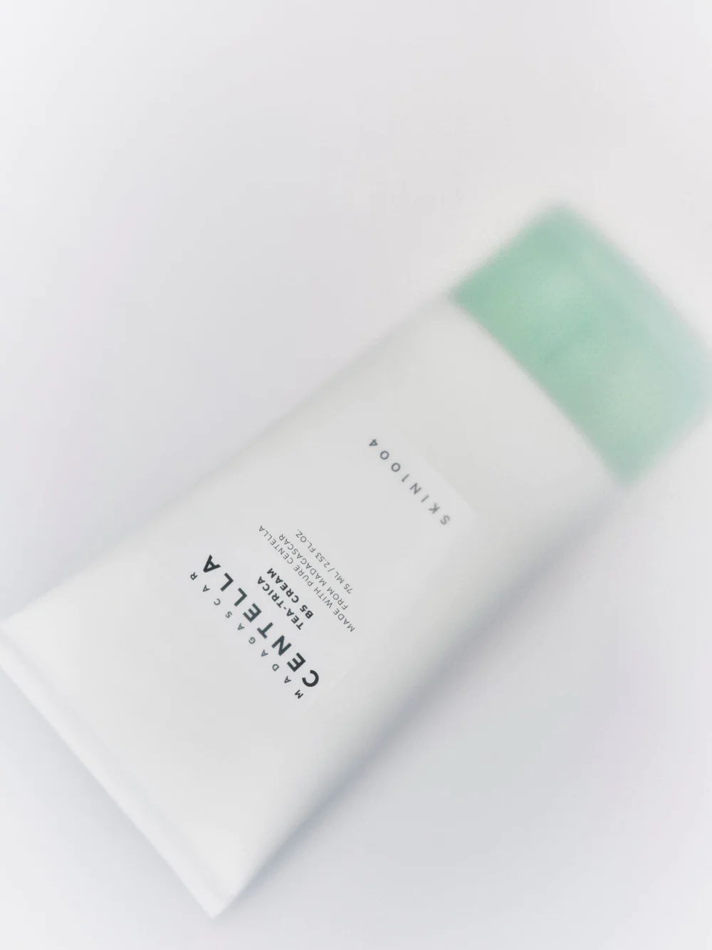 skin1004-cream-skin1004-madagascar-centella-tea-trica-b5-cream-39362287567094_1000x.jpg