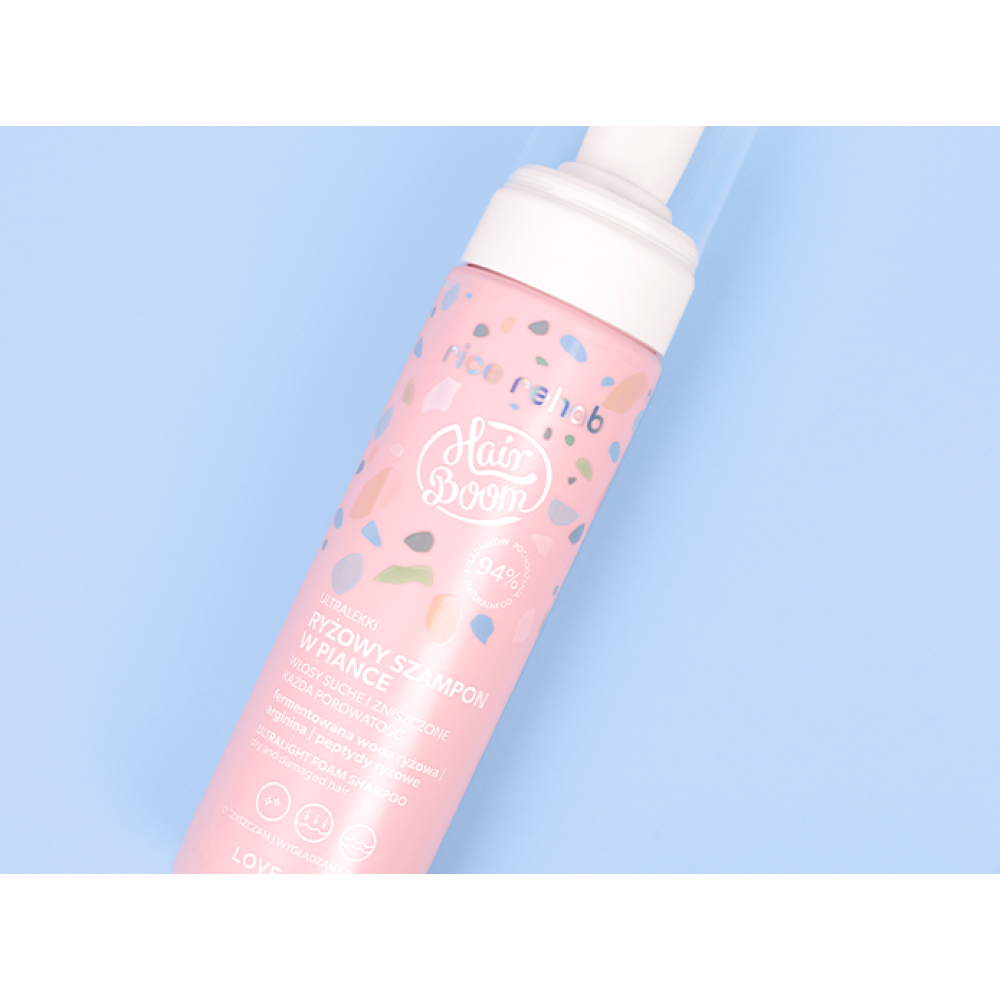 hairboom_ultralekki_ry_owy_szampon_w_piance_na_rozowym_kopia_3-1000x1000w